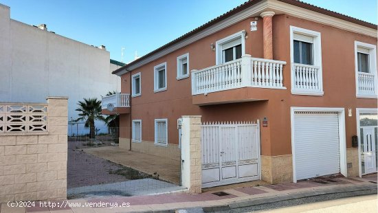 Chalet en venta en Sax (Alicante)