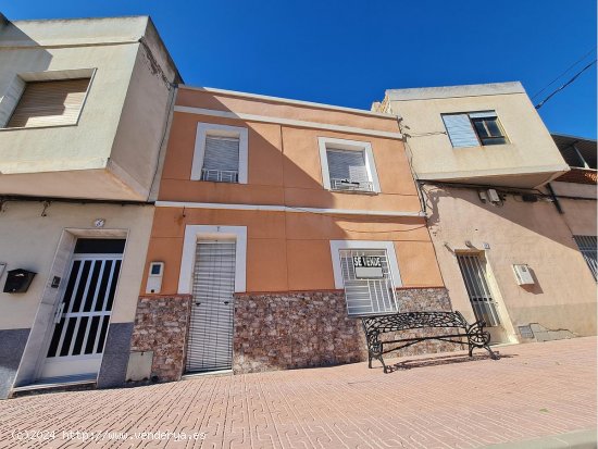  Chalet en venta en Villena (Alicante) 