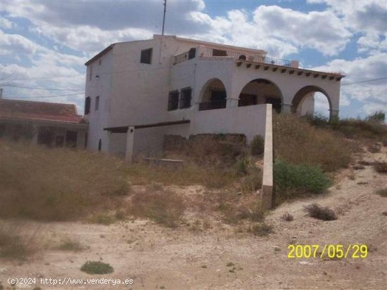 Casa en venta en Novelda (Alicante)