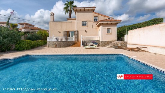 Villa en venta en San Miguel de Salinas (Alicante)