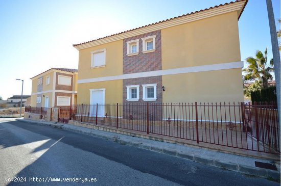 Apartamento en venta en Pinoso (Alicante)