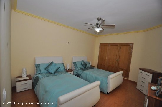 Apartamento en venta en Pinoso (Alicante)