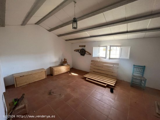 Finca en venta en Torre del Compte (Teruel)