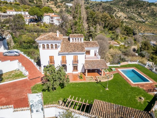  Villa en alquiler en Casarabonela (Málaga) 