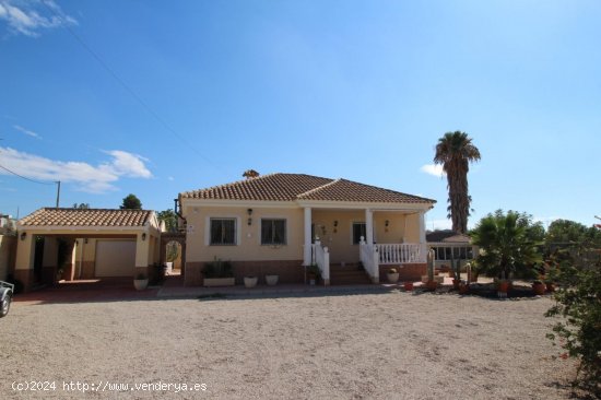 Villa en venta en Fortuna (Murcia)