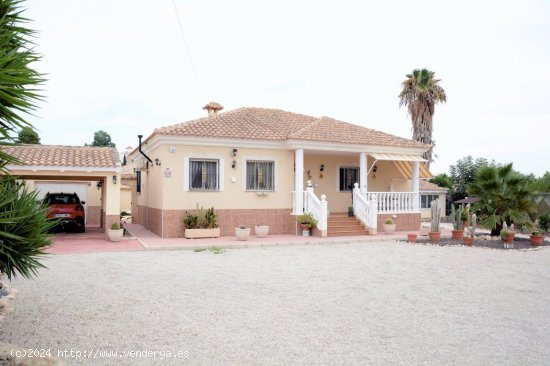 Villa en venta en Fortuna (Murcia)