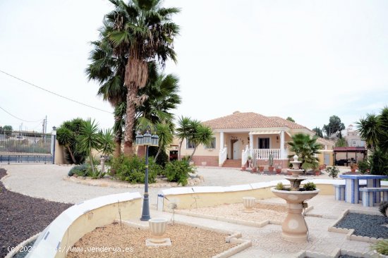 Villa en venta en Fortuna (Murcia)