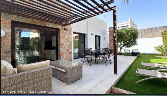  Villa en alquiler en Orihuela (Alicante) 