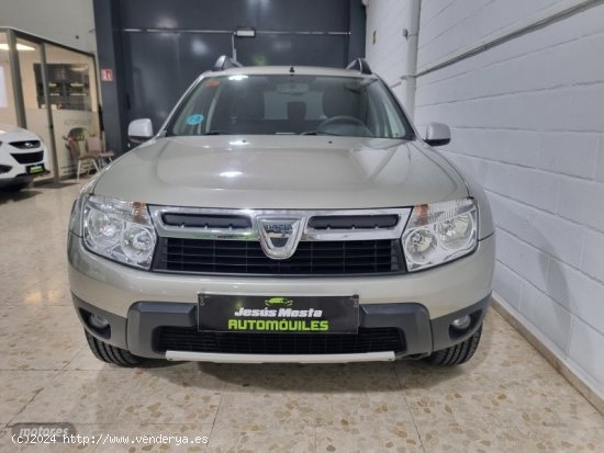 Dacia Duster Laureate 1.6cc de 2012 con 100.000 Km por 8.000 EUR. en Sevilla