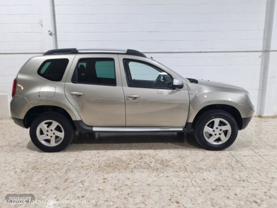 Dacia Duster Laureate 1.6cc de 2012 con 100.000 Km por 8.000 EUR. en Sevilla