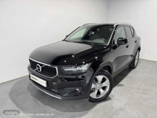  Volvo XC40 Momentum Pro, T2 manual de 2021 con 51.945 Km por 26.700 EUR. en Badajoz 