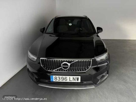 Volvo XC40 Momentum Pro, T2 manual de 2021 con 51.945 Km por 26.700 EUR. en Badajoz