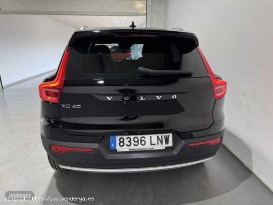 Volvo XC40 Momentum Pro, T2 manual de 2021 con 51.945 Km por 26.700 EUR. en Badajoz