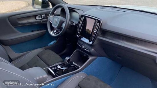 Volvo XC40 XC40 Recharge Plus, T5 plug-in hybrid, Electrico/Gasolina, Dark de 2022 con 13.659 Km por