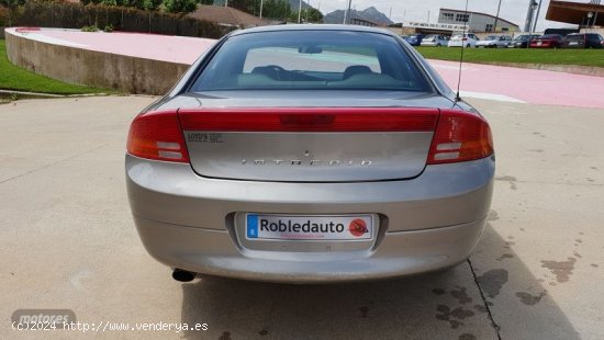 Dodge Avenger Intrepid 3.2 de 1998 con 152.686 Km por 5.400 EUR. en Madrid