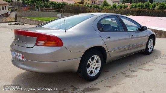 Dodge Avenger Intrepid 3.2 de 1998 con 152.686 Km por 5.400 EUR. en Madrid