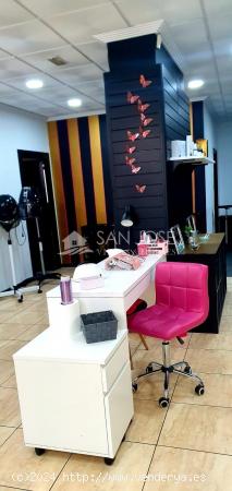 TRASPASO DE PELUQUERIA EN ELCHE EN FUNCIONAMIENTO - ALICANTE