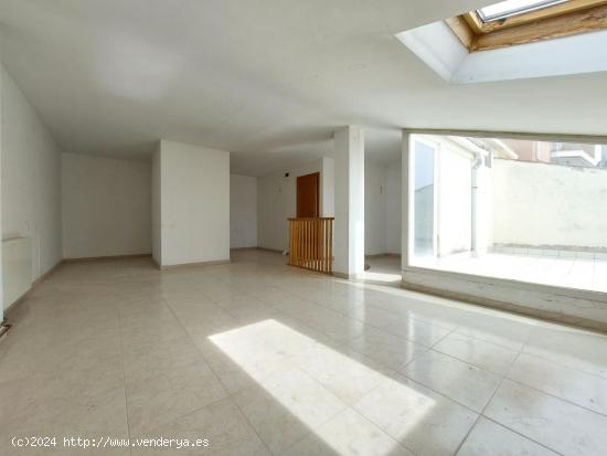 Espectacular duplex, 4 hab + zona duplex, Sur, varias terrazas, garaje doble - BARCELONA