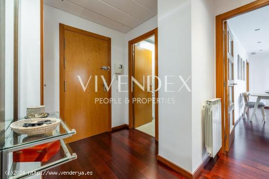 Vivienda con piscina comunitaria en Volpelleres - BARCELONA