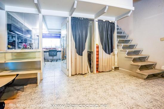 ¡Gran Oportunidad! BAJO en venta en Carballo * APTO PARA VIVIENDA - A CORUÑA