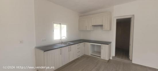 Chalet en venta Lliria - VALENCIA