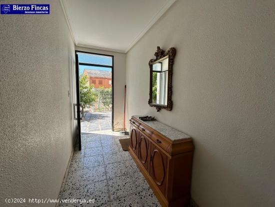 VENTA DE CASA CON TERRENO EN NARAYOLA!!! - LEON