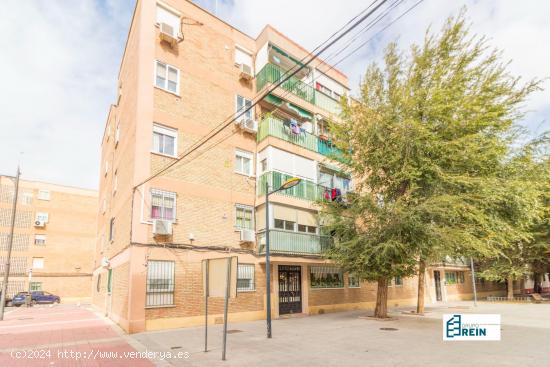 PISO DE 3 DORMITORIOS EN LA SEGUDA PLANTA SIN ASCENSOR DE LA CALLE RIO JORDAN 12 DE PARLA. - MADRID