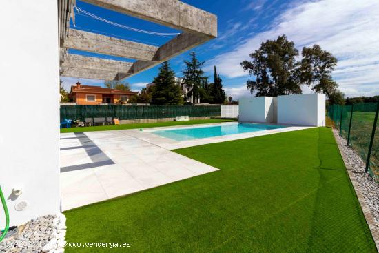 VERDE, AGUA, LUZ, PAZ Y CALIDAD DE VIDA EN EL CAMPO DE GOLF DE BADAJOZ - BADAJOZ