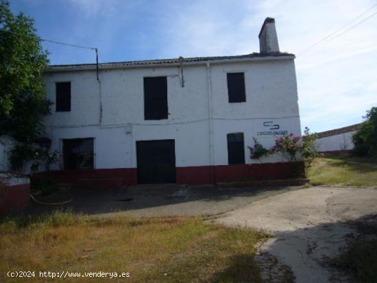 INSTALACION INDUSTRIAL EN SAN VICENTE DE ALCANTARA ZONA CENTRO - BADAJOZ