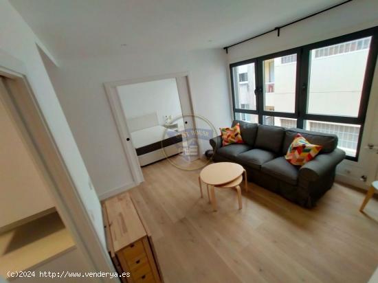 APARTAMENTO DE LUJO DE 1 DORMITORIO EN LA PLAZA DE COMPOSTELA - PONTEVEDRA