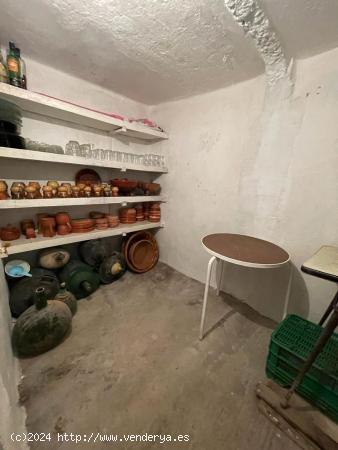 BODEGA EN VENTA EN CIGALES - VALLADOLID