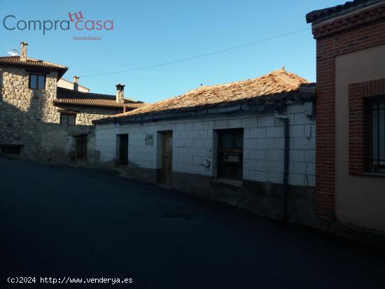 VENTA.-.CASA DE PUEBLO EN ZARZUELA DEL MONTE.-.SEGOVIA - SEGOVIA