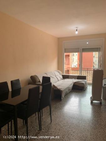 PISO DE 3 HABITACIONES EN LA CREU DE BARBERA, SABADELL - BARCELONA