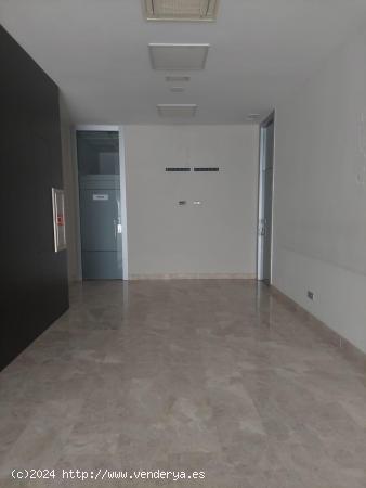 Local comercial en Ejido Centro - ALMERIA