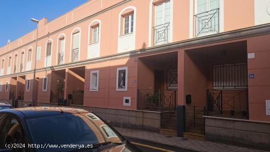 VIVIENDA ADOSADO. ALQUILADA - SANTA CRUZ DE TENERIFE