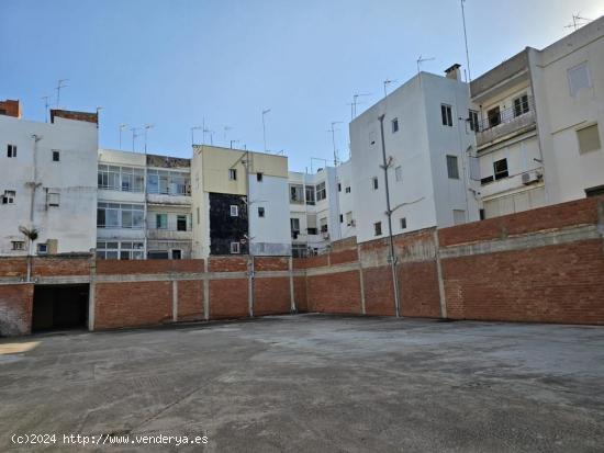 LOCAL/SOLAR EN VENTA EN EL CENTRO DE SUECA - VALENCIA