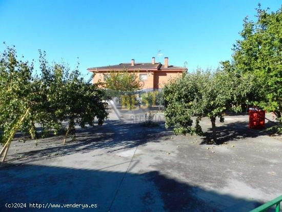 Se Vende en Cabezuela - SEGOVIA