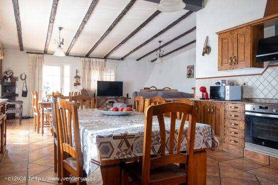 FINCA A LA VENTA EN BETERA, CHALET, HÍPICA Y RESTAURANTE - VALENCIA