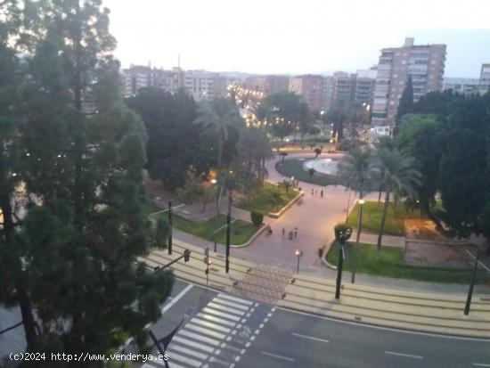 EN PLAZA CIRCULAR HABITACIONES PARA ESTUDIANTES - MURCIA