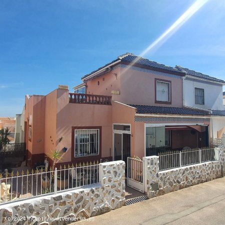  Chalet en venta en Torrevieja (Alicante) 