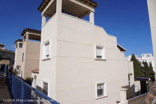 Villa en venta en San Miguel de Salinas (Alicante)