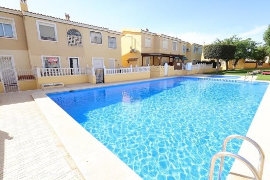  Casa en venta en San Miguel de Salinas (Alicante) 