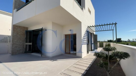 Villa en venta en Daya Nueva (Alicante)