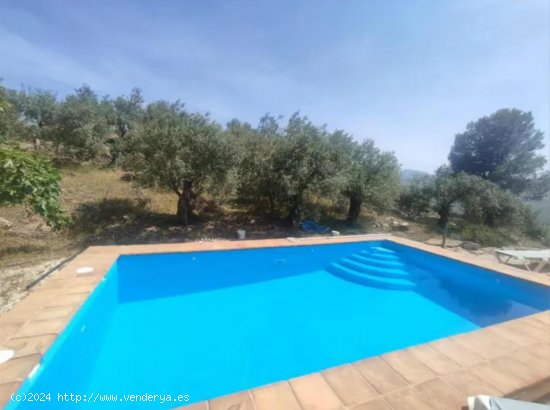 Finca en venta en Alozaina (Málaga)