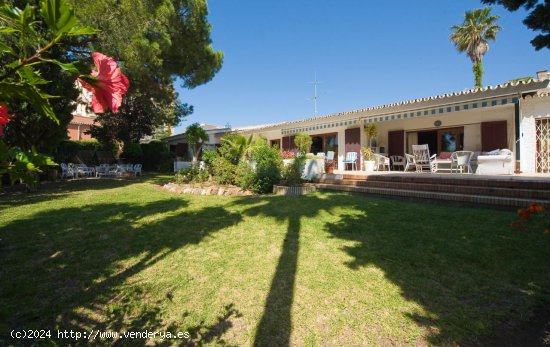 Villa en venta en Benalmádena (Málaga)