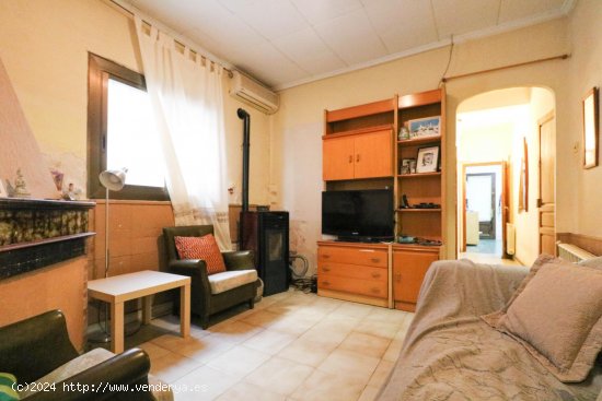 Unifamiliar adosada en venta  en Viladecans - Barcelona