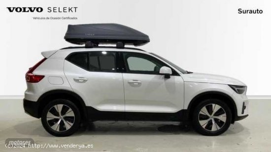 Volvo XC40 XC40 Essential, T2 Automatica Microhibrido, Gasolina de 2023 con 12.850 Km por 29.950 EUR