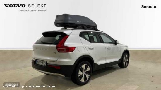 Volvo XC40 XC40 Essential, T2 Automatica Microhibrido, Gasolina de 2023 con 12.850 Km por 29.950 EUR