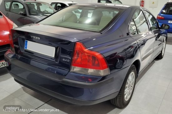 Volvo S60 2.4 D - Automatico de 2003 con 210.000 Km por 4.900 EUR. en Salamanca