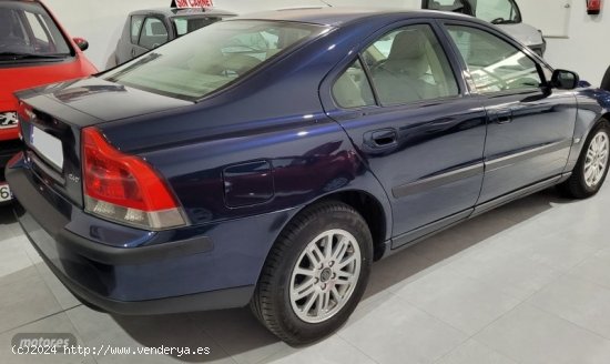 Volvo S60 2.4 D - Automatico de 2003 con 210.000 Km por 4.900 EUR. en Salamanca